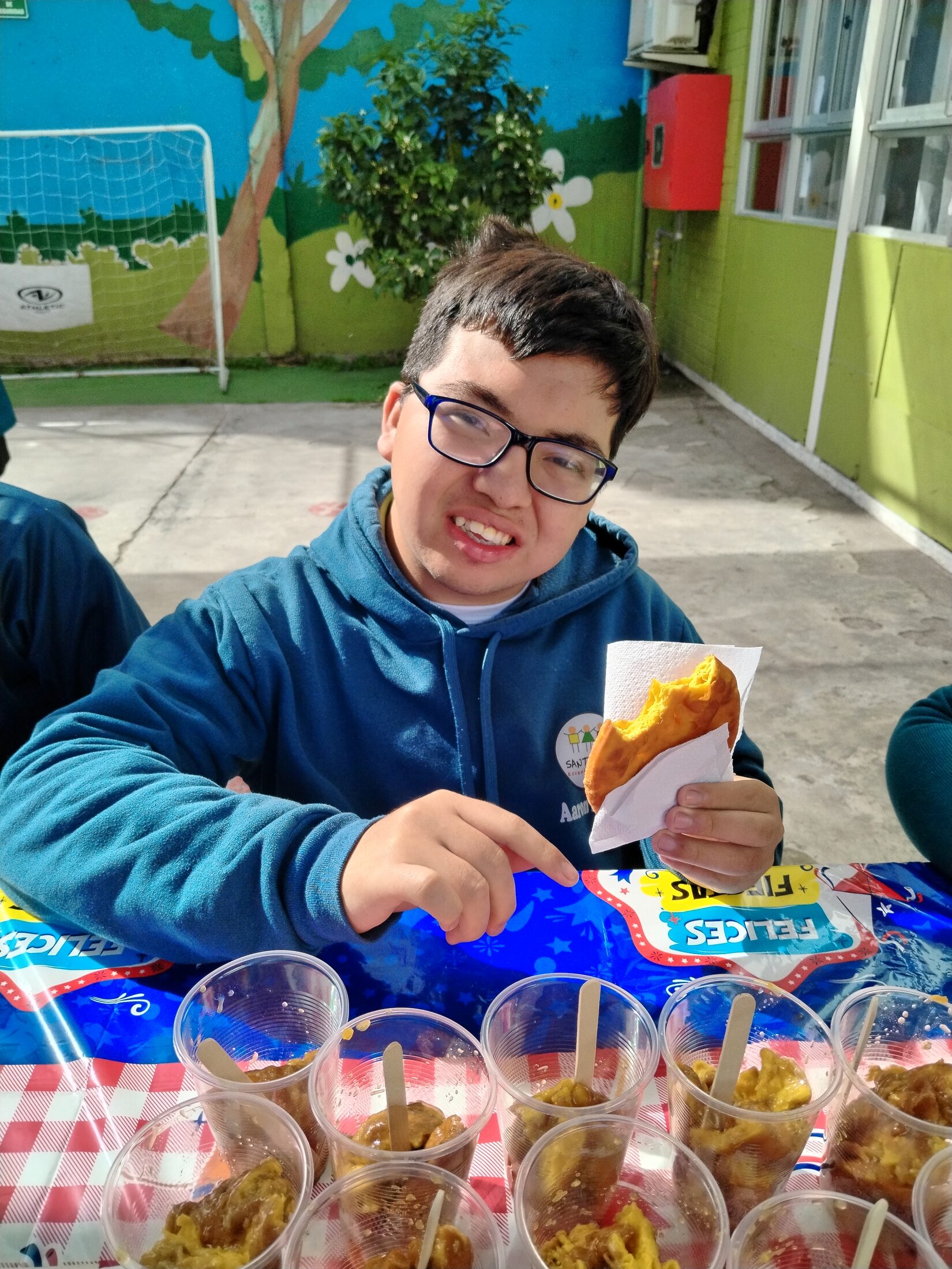 Estudiantes en actividad pedagógica y recreativa
