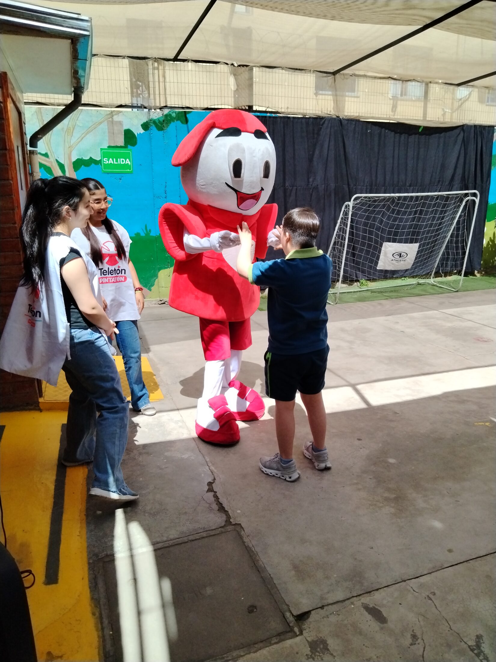 Instante de actividades y experiencias de la comunidad escolar